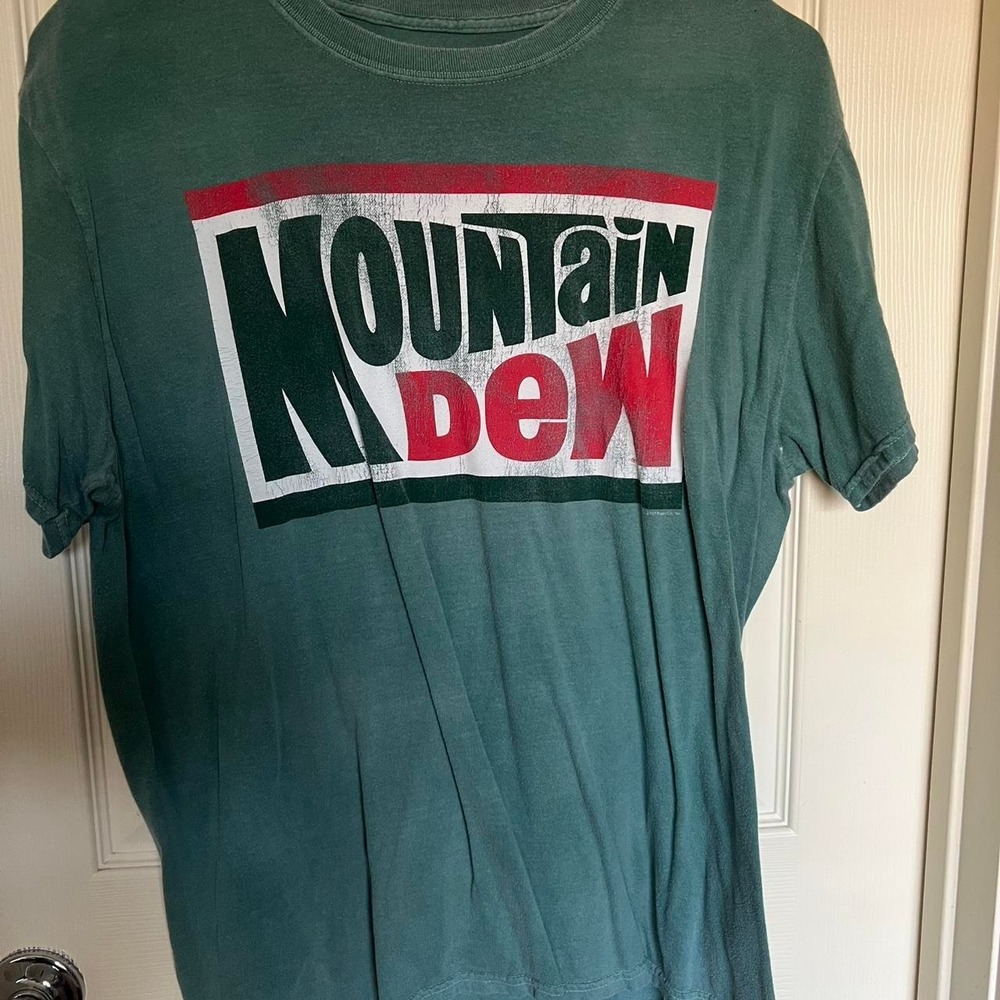 Mountain Dew green t-shirt Size XL